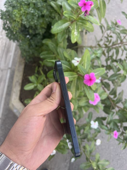 iphone 13 sotiladi