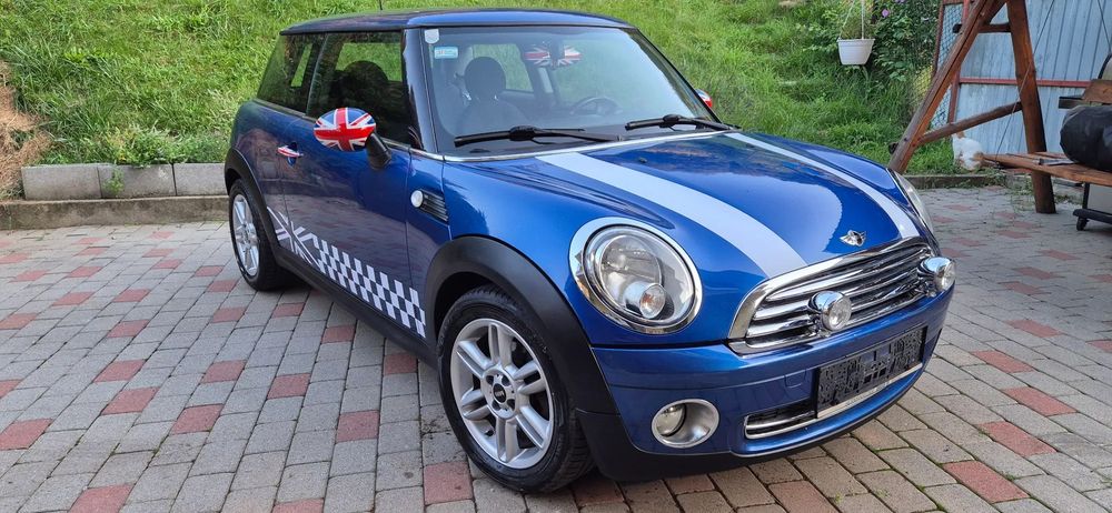 Mini ONE 1.4i benzina 6+1 viteze Climatronic Senzori parcare Start/Stop