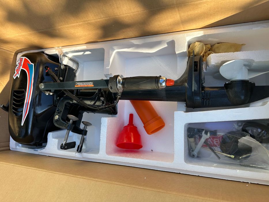 Motor barca Xliqidi 3.5 cp