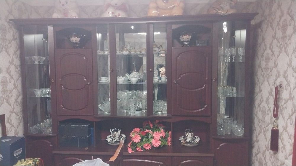 Мебел стенка б/у яхши холатда