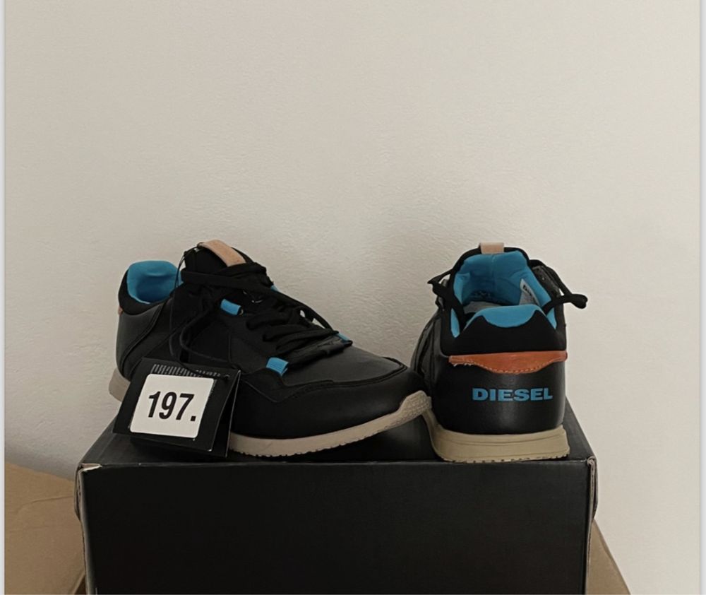 Stoc haine , 189 bucati, multibrand, barbati, noi cu eticheta.