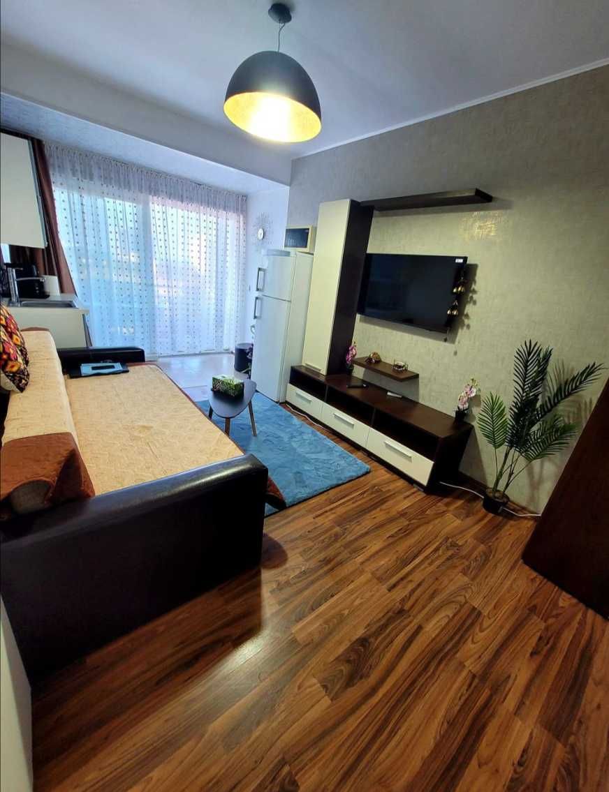 Apartament 2 camere, cu vedere la Marea Neagra. Saturn, Mangalia.