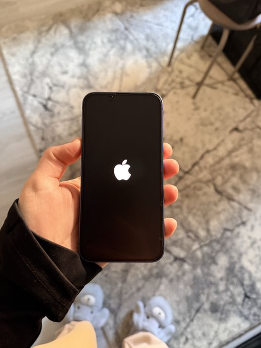 iPhone 13 mini – Albastru, în stare bună