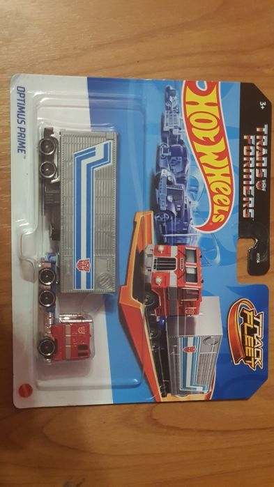 Hot Wheels Track Fleet Optimus Prime 2024