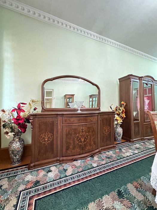 Продам гостиную мебель