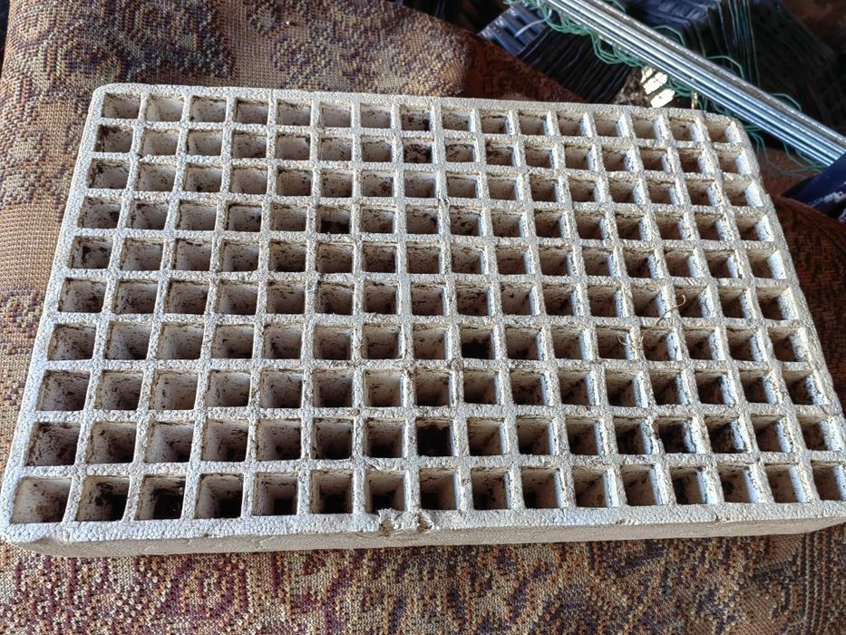 Продам кассеты Для рассады, пенопластовые.