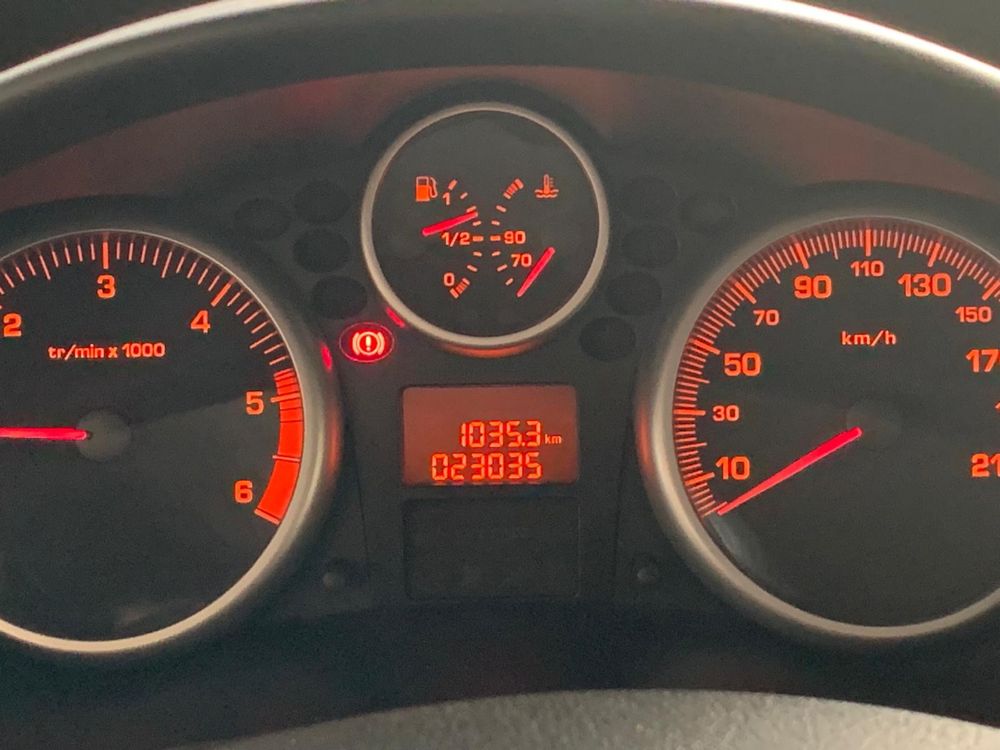 Peugeot 206+ 10353  km