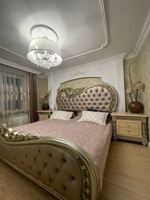 Продам спальнфый гарнитур