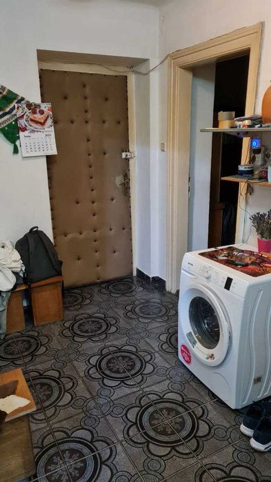 Vand apartament cu 3 camere in Episcopia