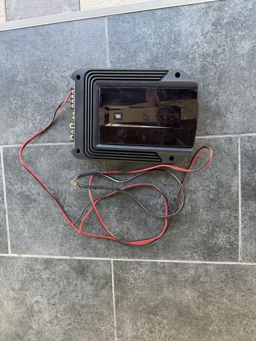 Vând subwoofer JBL 1250W cu amplificator – bass excelent