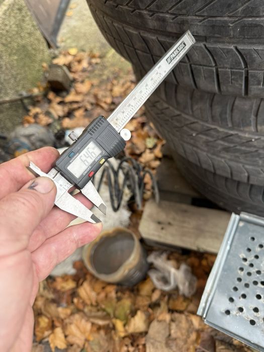 Гуми      Goodyear 255/50/19.