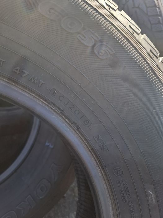 Vand 2 anvelope 245 70 16 yokohana de iarna