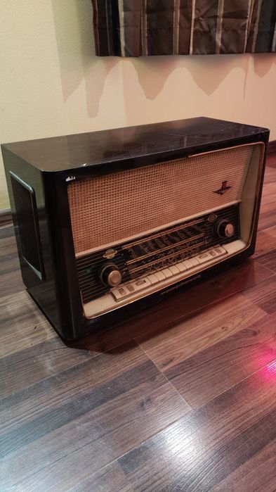 Ретро радио NORDMENDE CARMEN HIFI -Цена 180 лв