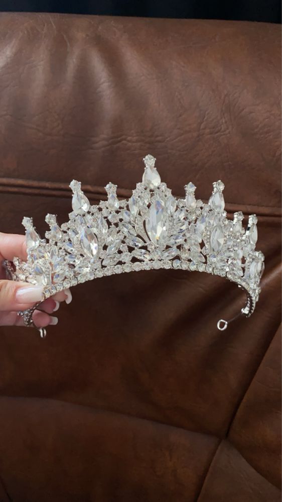 Coronita mireasa