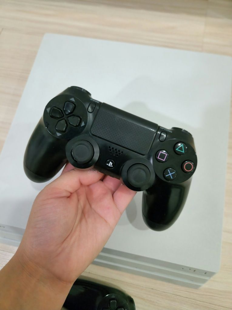 PS 4 Pro. Playstation 4 pro 1t