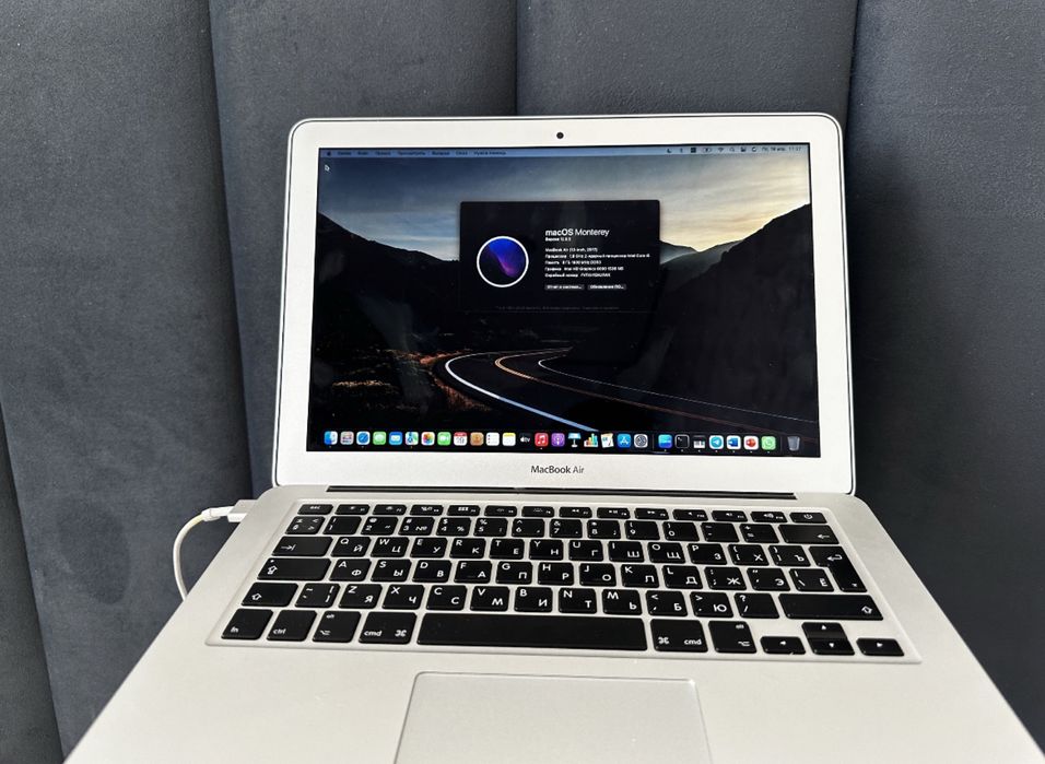 Macbook Air 2017 Макбук продаю