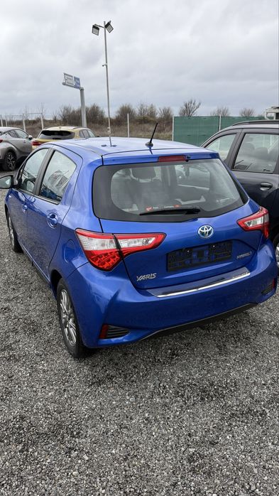 Toyota Yaris ,2017 ,Hibrid