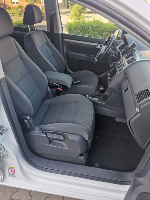 VW Touran R-Line Automatik
