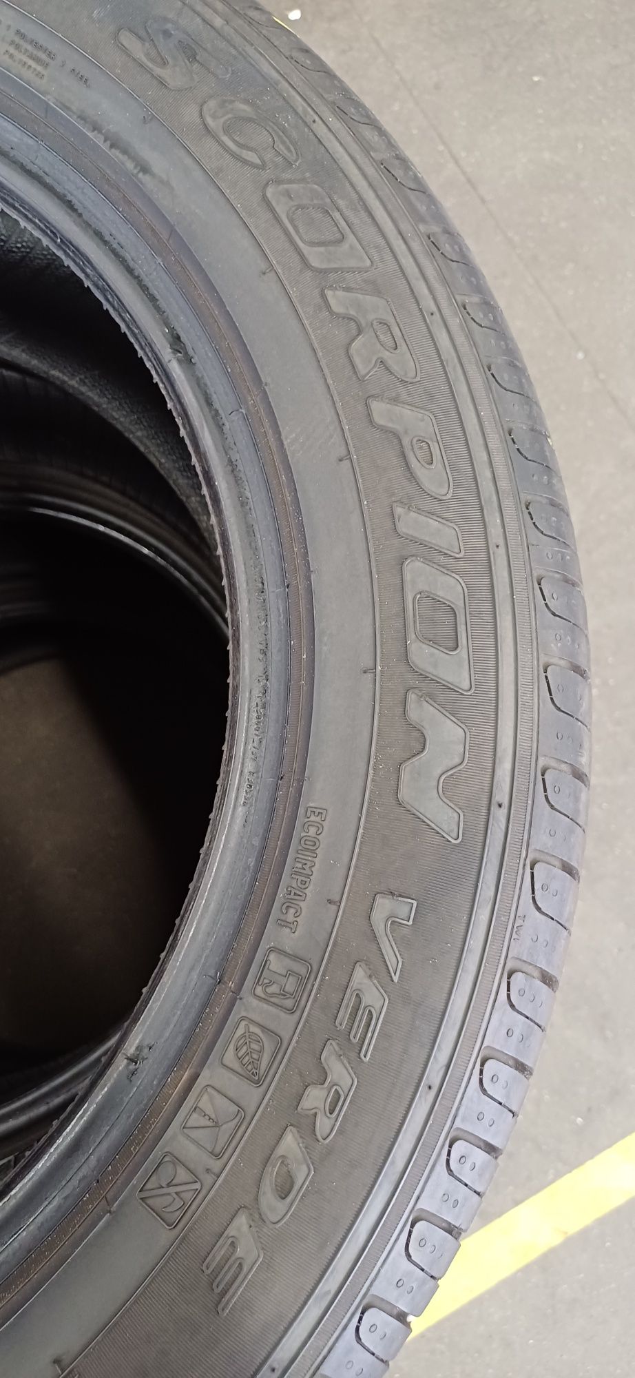 235 55 18 Pirelli