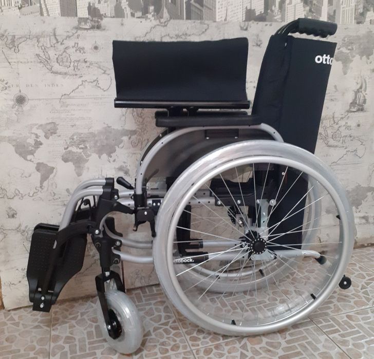Инвалидная кресло‐коляска отличного качества и комфорта пр-во Германия