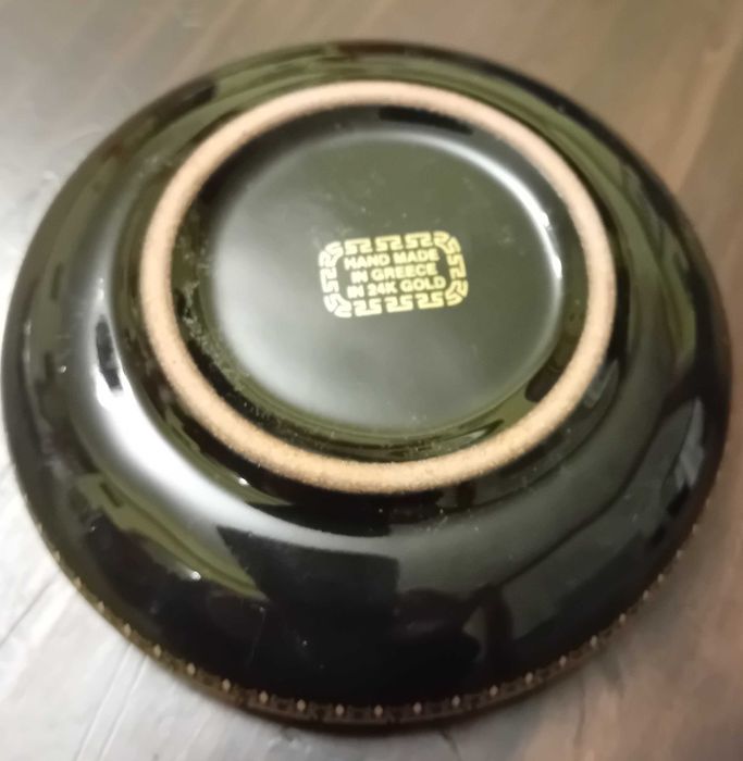 Caseta portelan rotundă aurită 24 K, hand made, Grecia