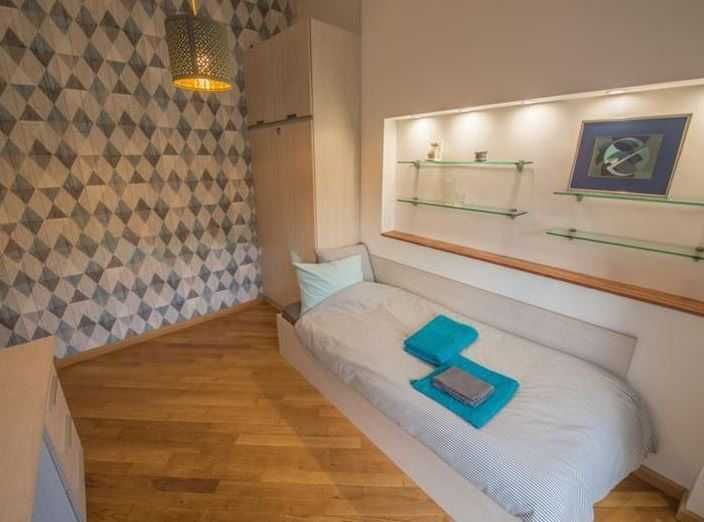 Продава се Тристаен апартамент в София, Кръстова вада - 90 кв.м за 2667 €/кв.м - Снимка #6