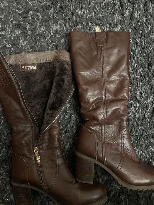 Продам женские сапоги D. Bigioni