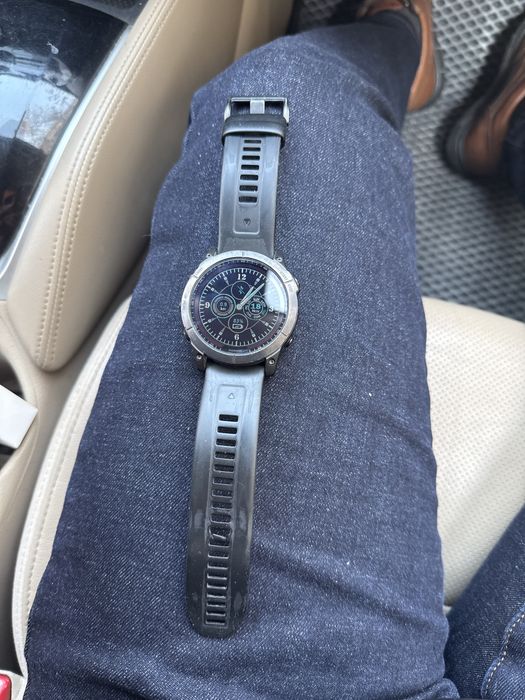 Продам Часы Garmin