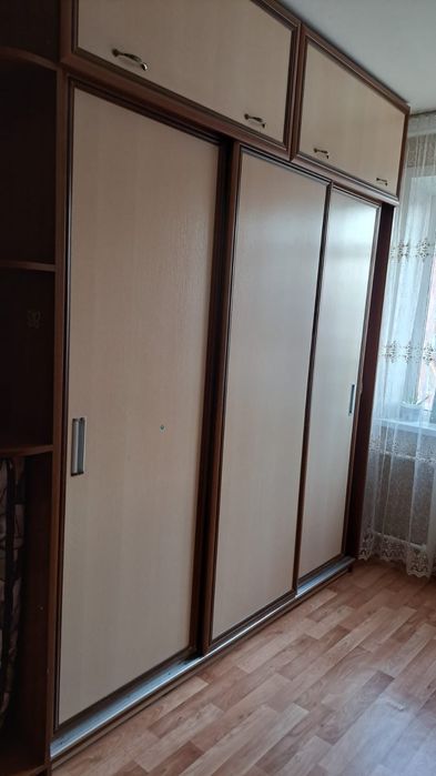 Отдам даром шкаф