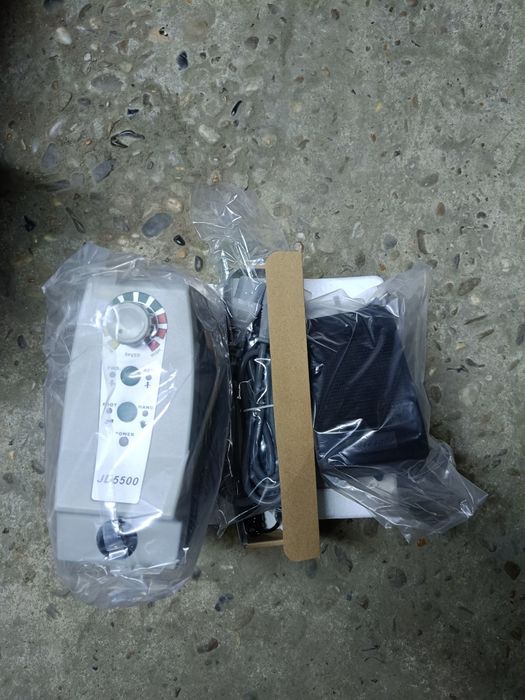 Vind freza  profesionala  pentru unghii cu gel,noua.