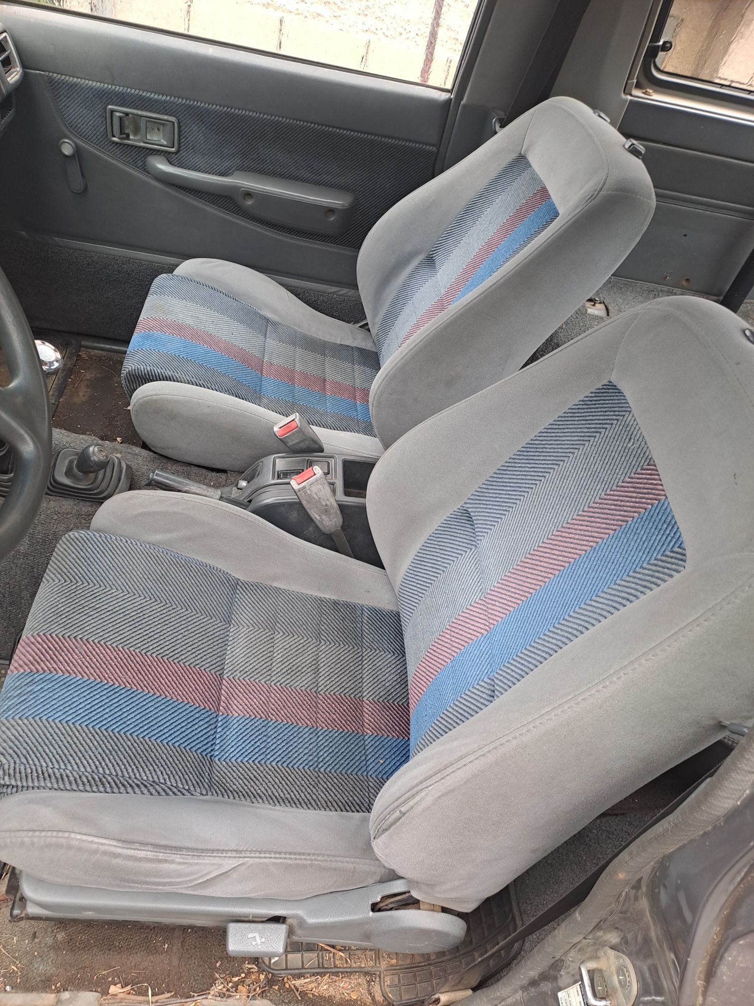 Продавам Daihatsu Feroza