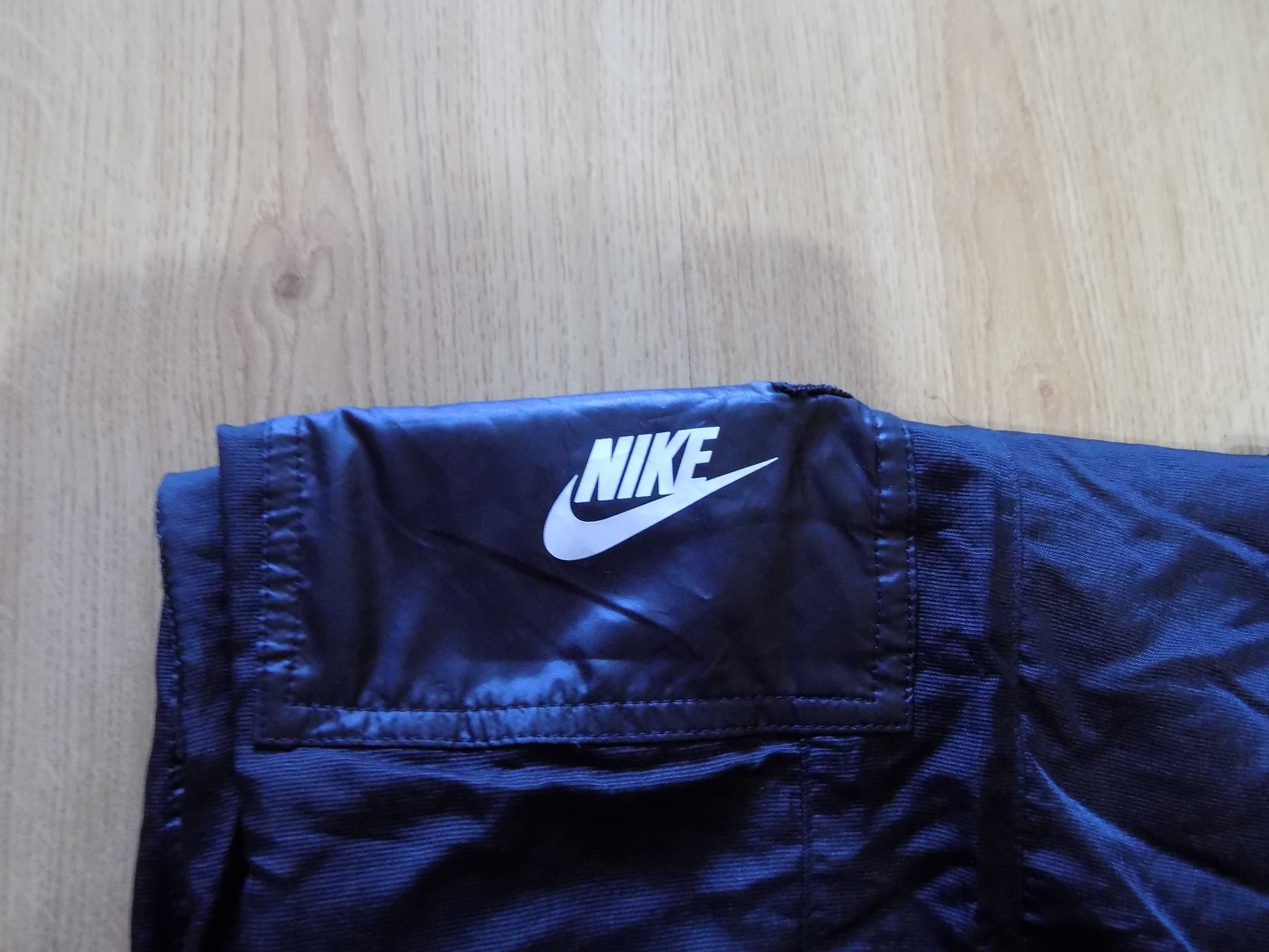 анцуг nike долнище панталон анцунг екип дамски спорт крос оригинал XS