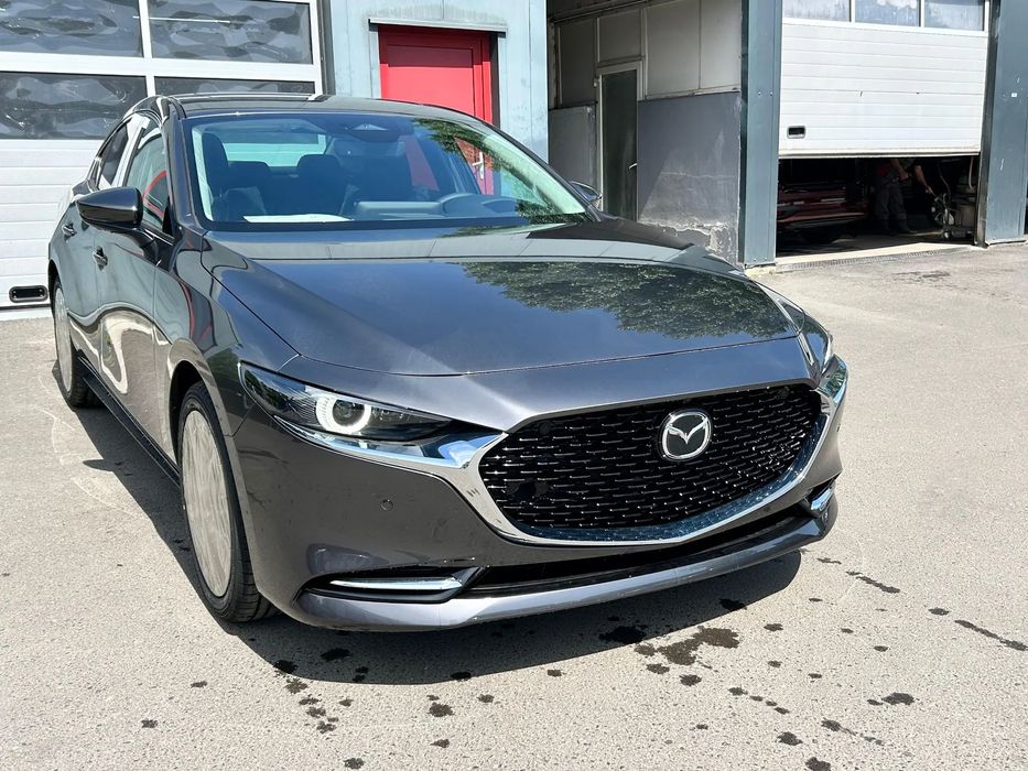 Mazda 3 STOC- Mazda 3 Sedan X186 - Automata- Exclusive Line - 2025