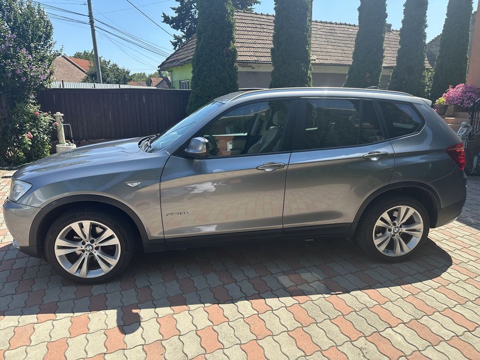 BMW X3 F25 184cp • 4x4 • Trapă Panoramă • Navi Mare • stare excelentă