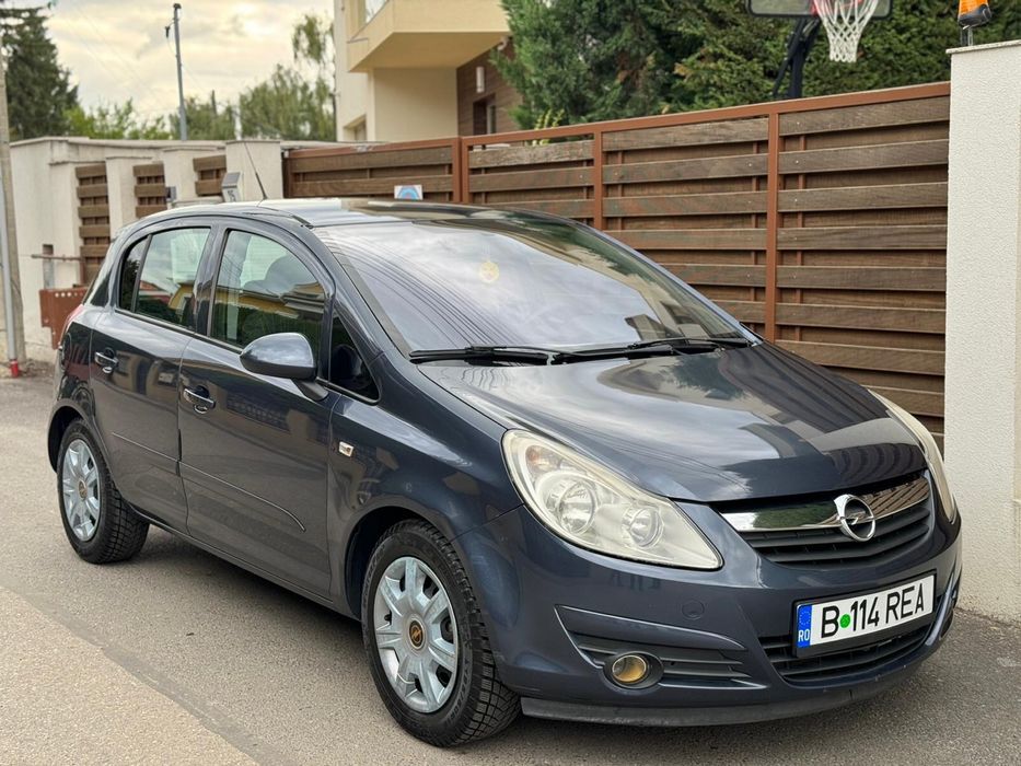 Opel Corsa 1.3 Benzina Cutie Automata fab 2008 km 130.000 Euro 4