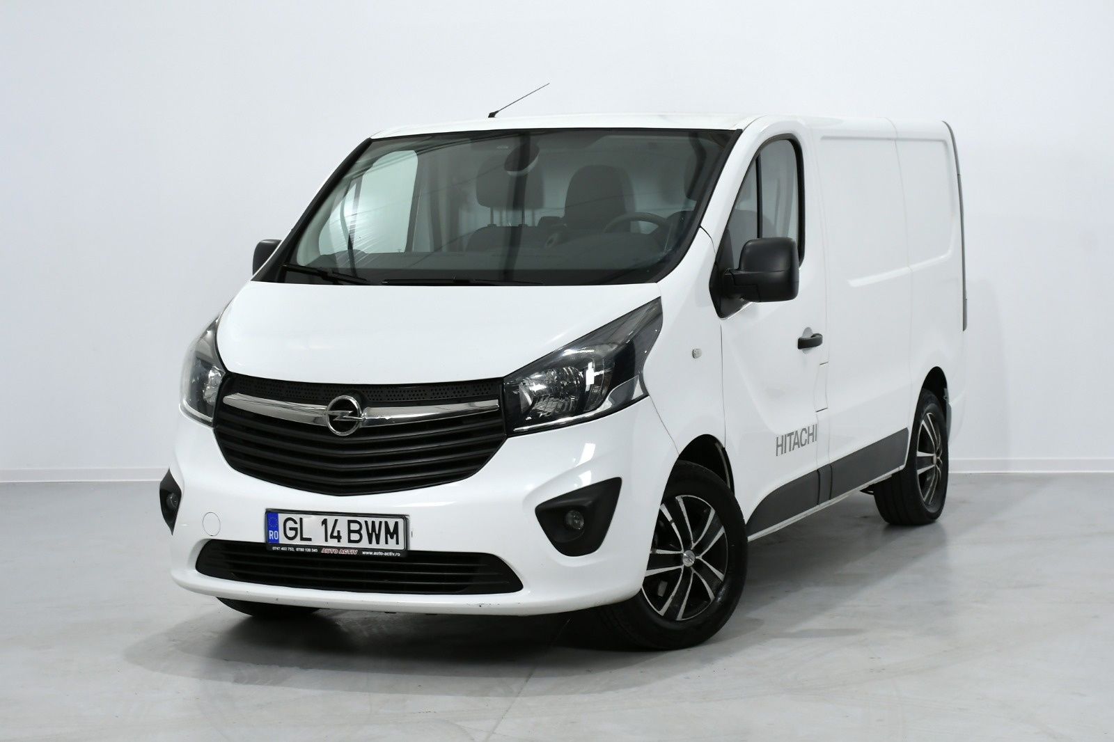 Opel vivaro 140cp recent înmatriculat (Renault trafic)