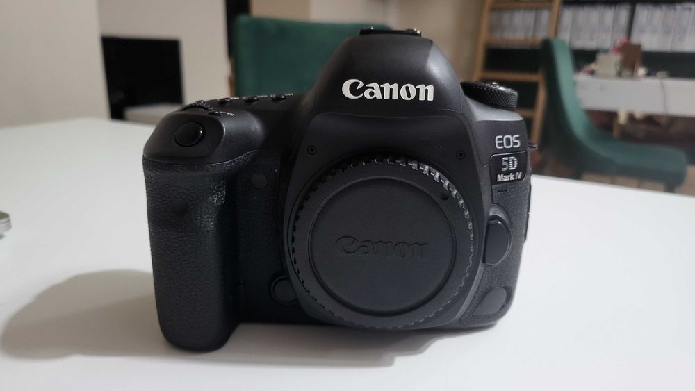 Canon EOS 5D Mark IV Card Memorie LEXAR Professional 64gb  DELKIN 64gb