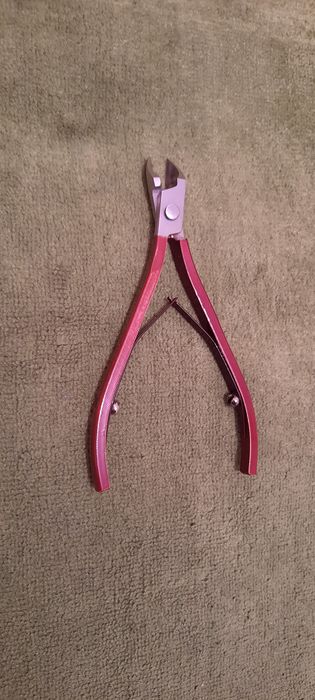 Маникюрные кусачки