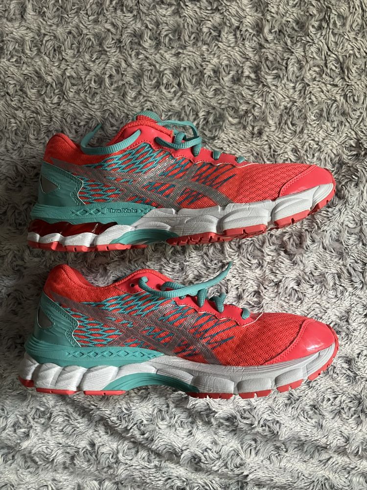Asics gel-nimbus 18