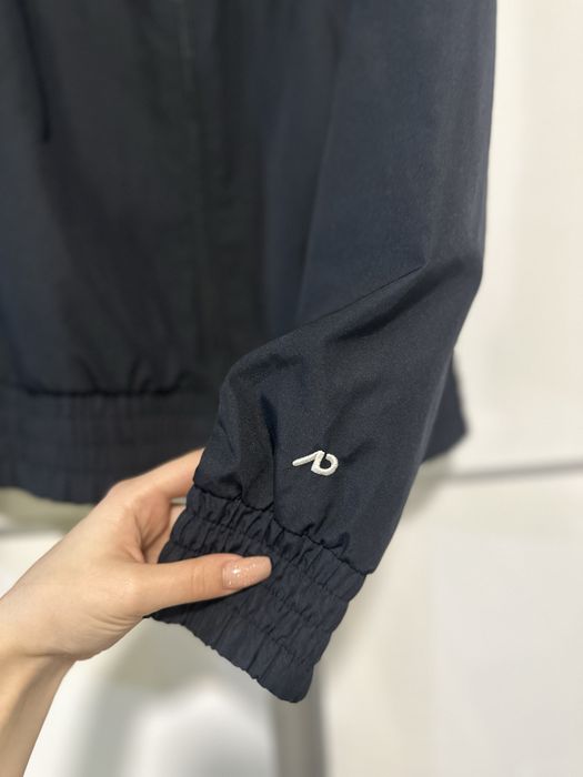 Спортна горница - ветровка Nike