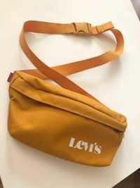 Чанта тип паласка LEVI’S