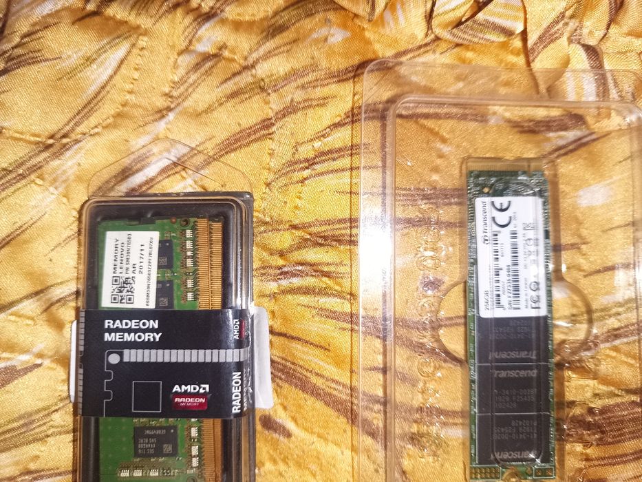 Продам ОЗУ дд4 для ноутбука и М2 накопитиль 256 гигов