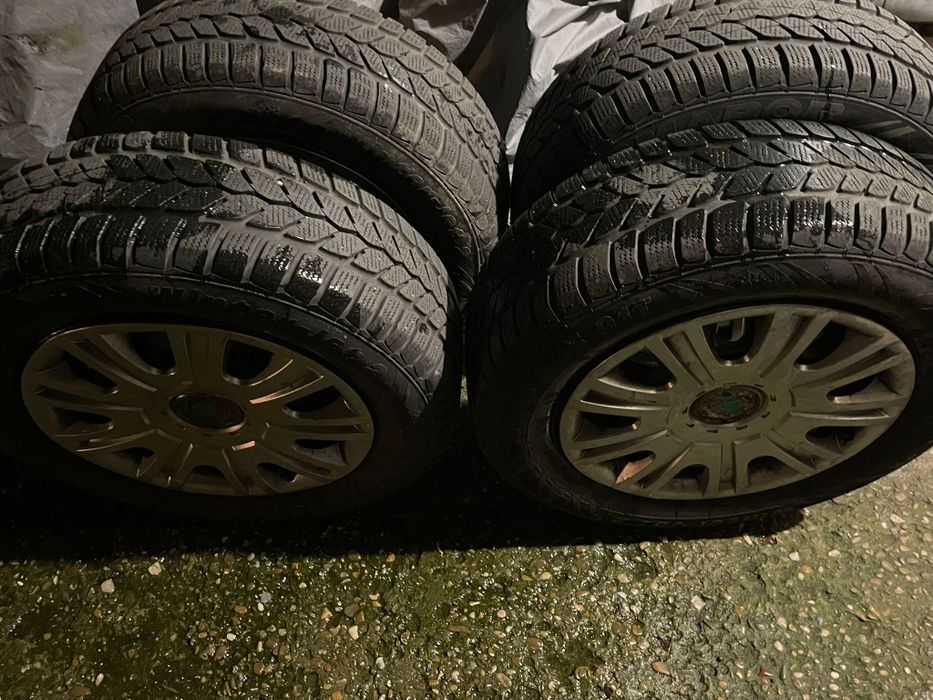 Cauciuri de iarna plus jentii tabla