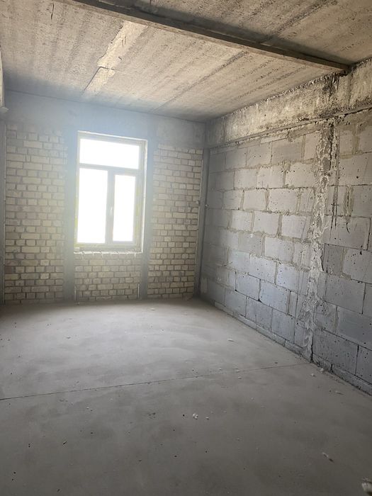 Новостройкада квартира сотилади