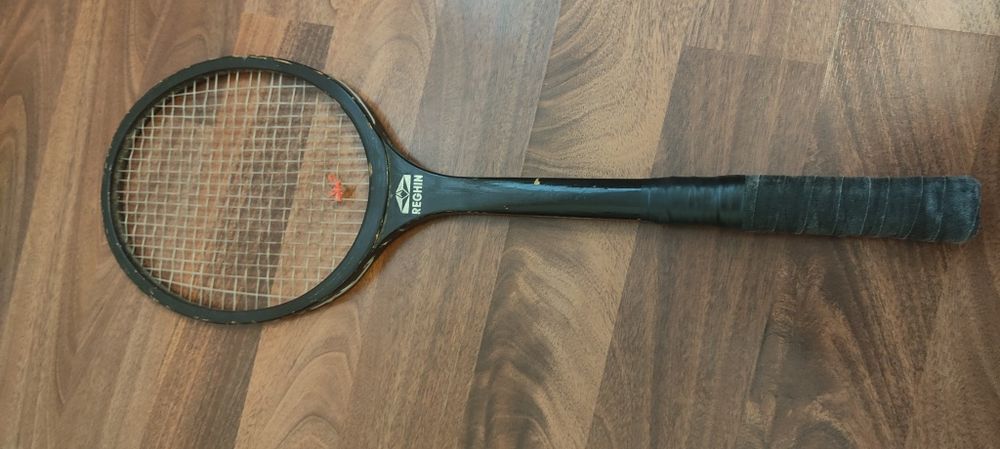 Racheta tenis Kneissl+Reghin reflex!