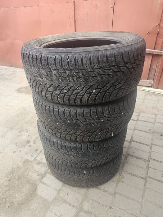 Зимняя резина 275/50R20