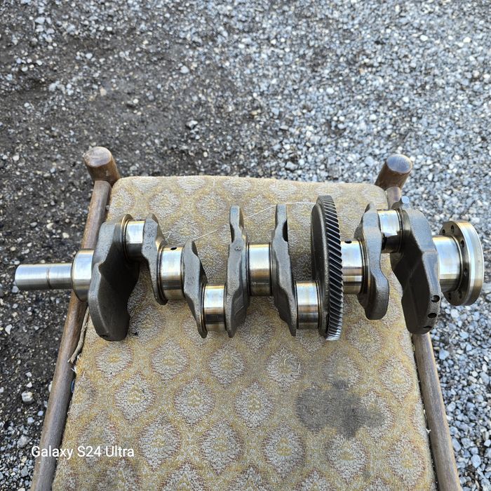 Здравейте,продавам двигател за Peugeot 3008 2.0BlueHD EAT8  181 2018г