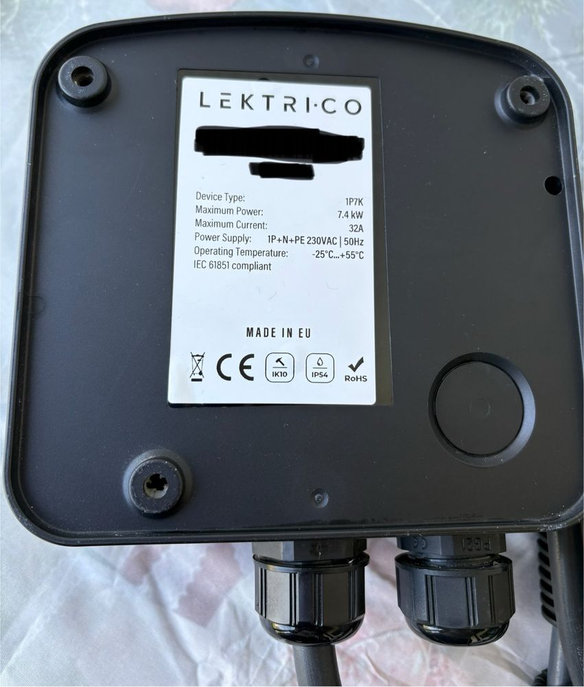 Statie incarcare monofazata Lektri.co 1P7K + EM, 7.4kw cablu type2