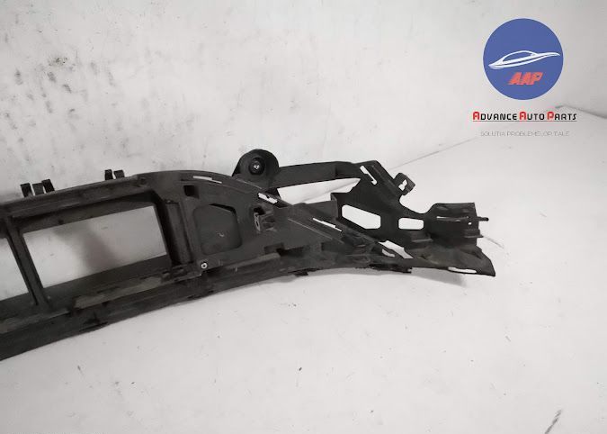 Долна решетка Фейслифт оригинална Мерцедес-Бенц / Mercedes-Benz E-Klas