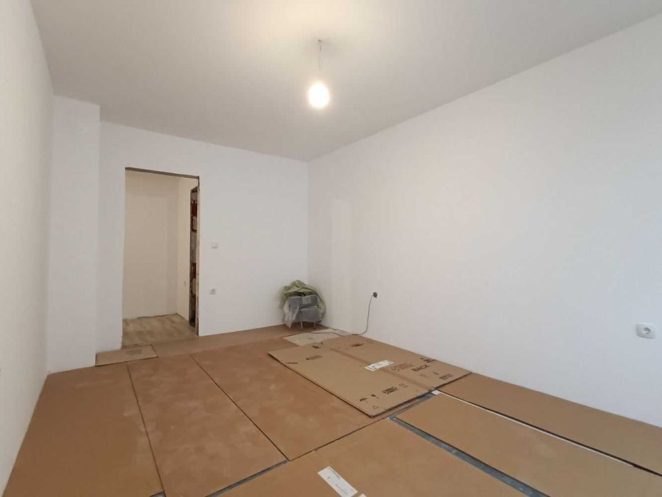 Двустаен апартамент в кв. Бузлуджа